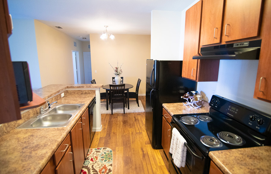 Photos - Brant Creek Apartments